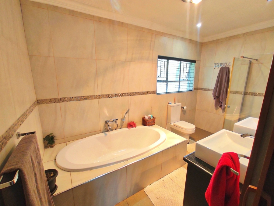 4 Bedroom Property for Sale in Sasolburg Ext 4 Free State